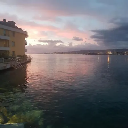 Aqua Attic Apartmán Múggia
